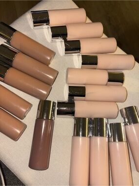 Neutral Liquid Foundation undone beauty shade 1